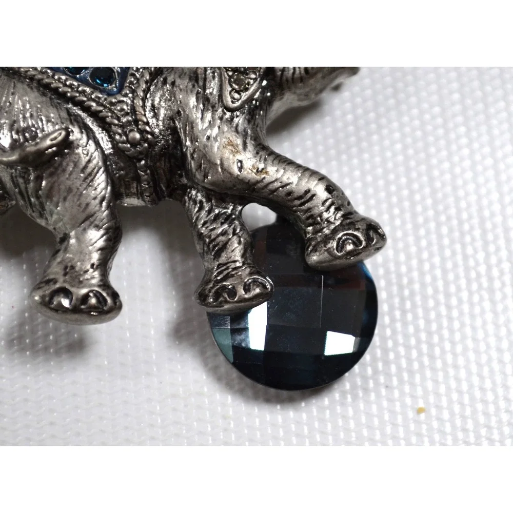 Vintage Circus Elephant Brooch Pin Silver Tone Textured 2.5